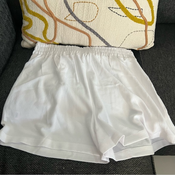 NWT Nordstrom Abound white belted pleat high waisted shorts Large - Picture 8 of 10